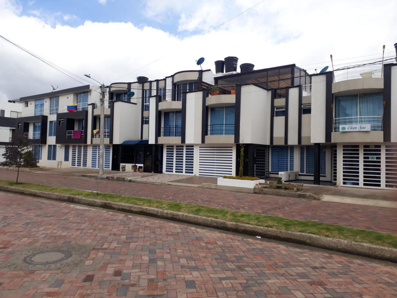 Habitaciones Familiares Tunja Norte Luaran gambar